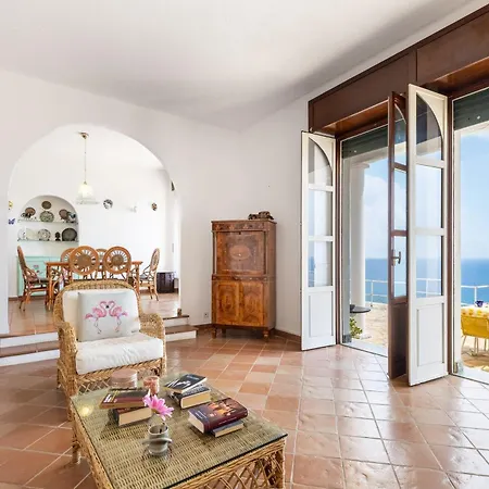 Villa Hostdomus - Nautilus With Private Parking *
